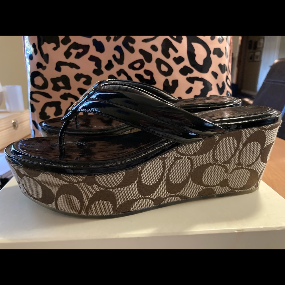 Coach brown sandals flipflops